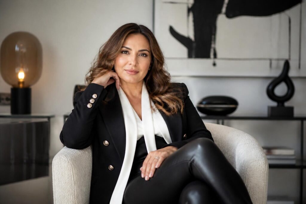 découvrez le portrait d'augusta kammoun, entrepreneure innovante et visionnaire, qui révolutionne les codes du lifestyle avec son approche audacieuse et inspirante.